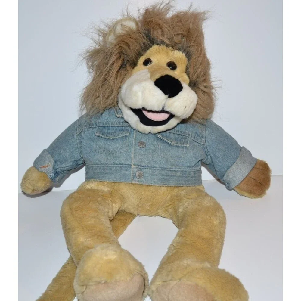 Macys Bullocks Rowland Lion Plush Hand Puppet 26”Denim Jacket Tags Vtg 1994